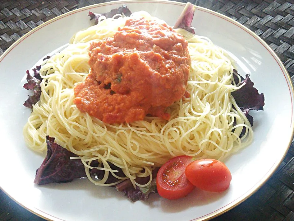 Cappellini al sugo di mascarpone e pomodoro.
マスカルポーネチーズとトマトのソースのカッペリーニ～(^^)|quitaさん