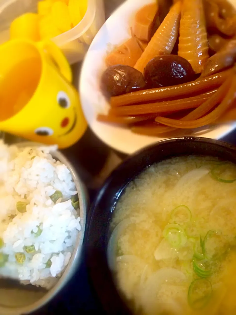 豆ご飯 お煮しめ 味噌汁 沢庵|和さん