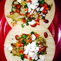 Carnitas en salsa verde tacos|annalizaさん