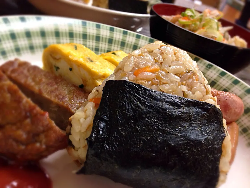 なめたけご飯のおにぎり♡|ちっきーさん