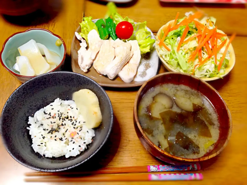 蒸し鶏で、夜ご飯。|くりちさん