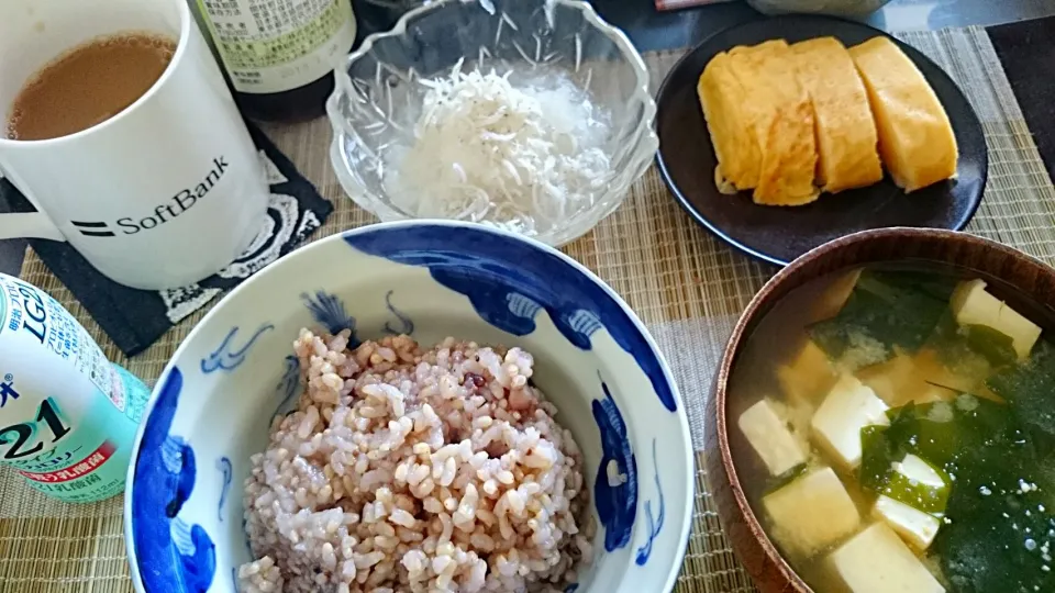 だし巻き玉子＆しらすおろし＆豆腐の味噌汁|まぐろさん