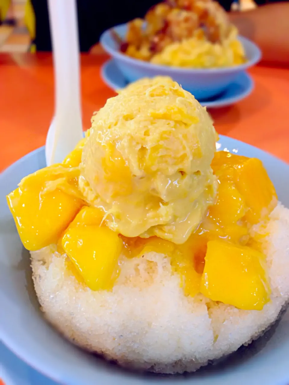 Mango ice with durian@Jin Jin Desserts, ABC food centre|coxiella24さん