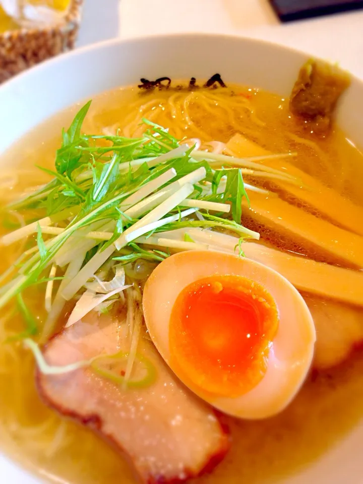 胡桃舎の鳥塩ラーメン|Terumi Kenmochiさん