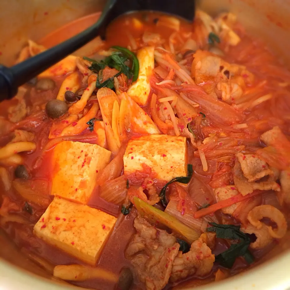 Snapdishの料理写真:Kimchi Nabe|Kath Kanekoさん