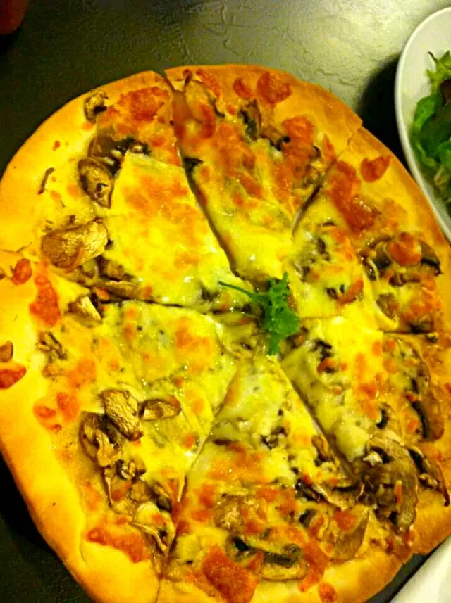 NYDC mushroom pizza|🌷lynnlicious🌷さん