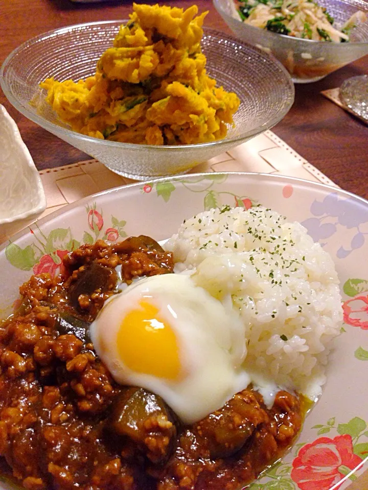 茄子とひき肉のカレーin温玉^_^|kaoさん