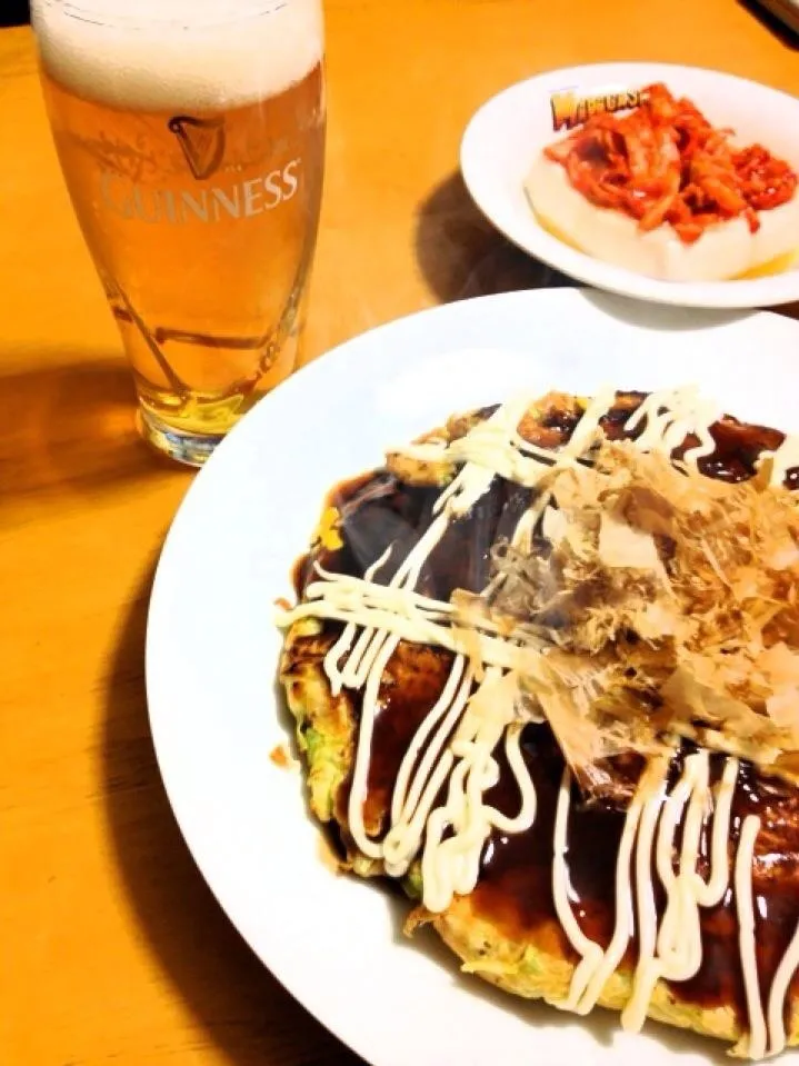 お好み焼きとキムチ奴にビール！！|horigohanさん