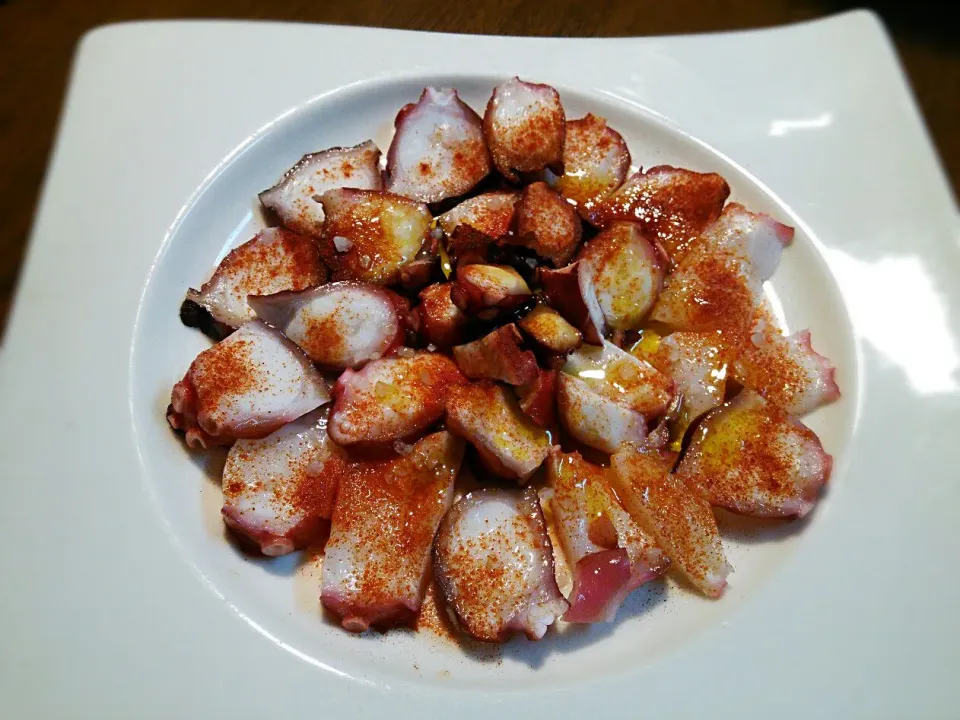 Pulpo a la gallega～(^^)  プルポアラガジェガ～(^^)
ガリシア風タコ料理(^_^)v|quitaさん