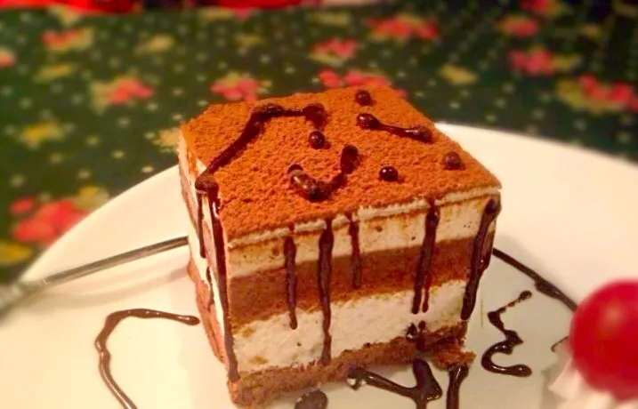 Tiramisu cake|炸鸡儿さん