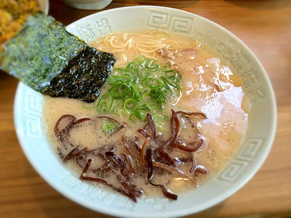 とんこつラーメン|Yas Nakさん