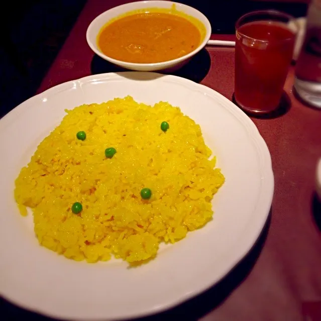 好物のインドカレー食べた|runさん