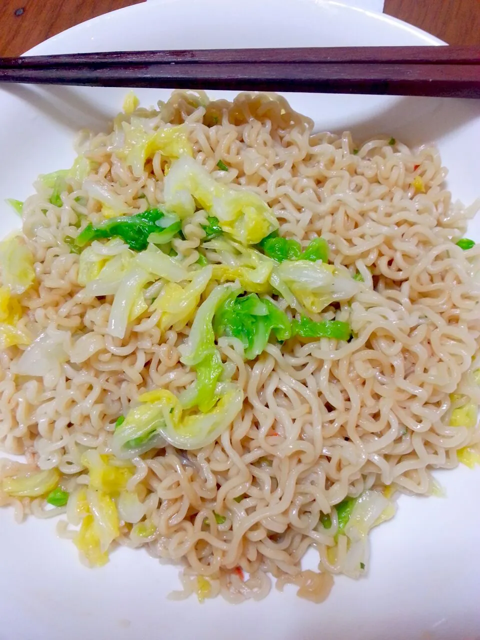 instant pancit canton..pinoy all time Fav.|Vanz Gadierさん