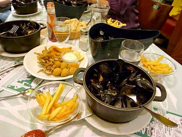 Paris_Léon de Bruxelles。Moules|YiChen*さん