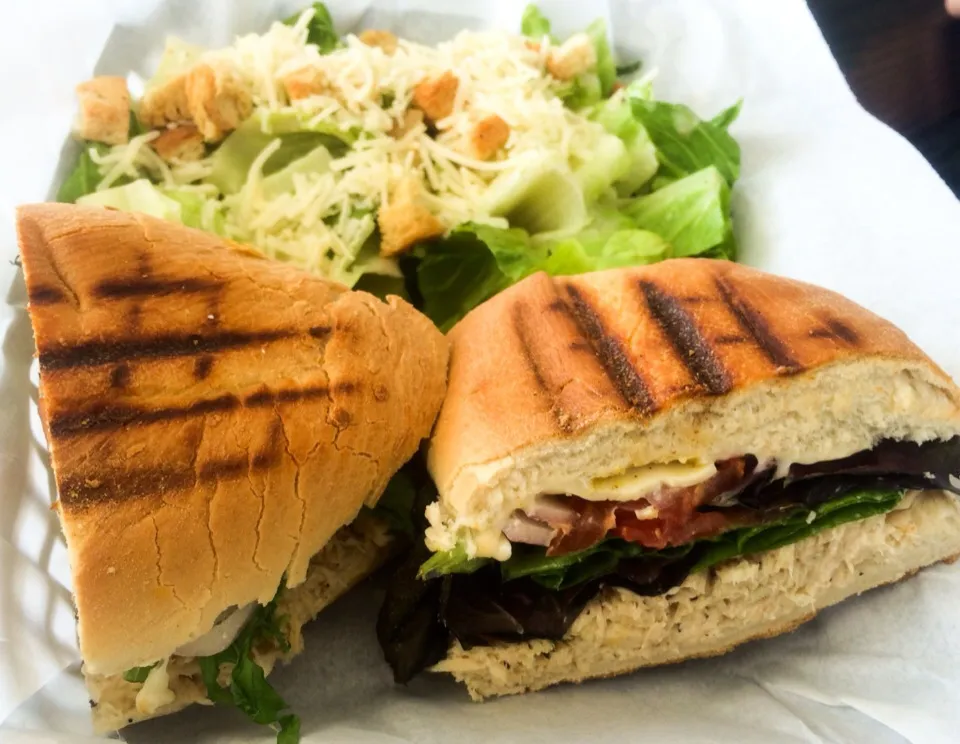 Tuna Melt with Caesar Salad from Panini Grill|sooprcoolchicaさん