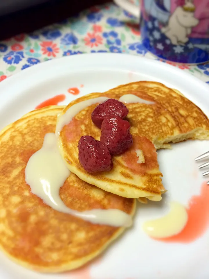 Snapdishの料理写真:コストコパンケーキ♫|hanaさん