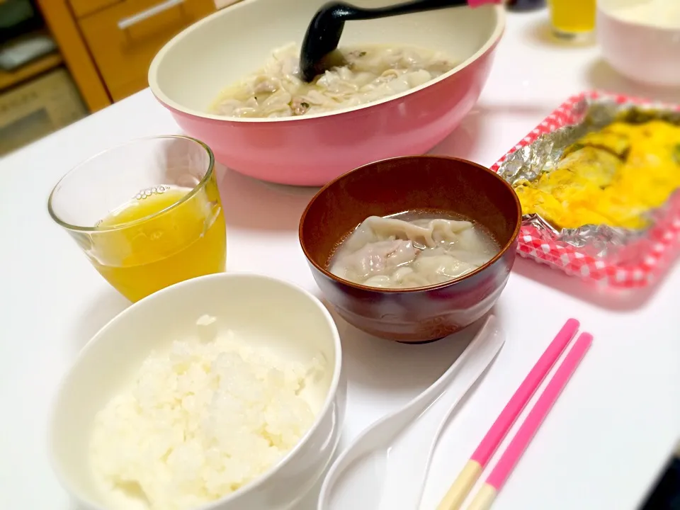 中華スープ水餃子とおすそ分けのオムレツ|miyuさん