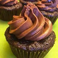 Vegan double chocolate cupcakes|kristie ramosさん