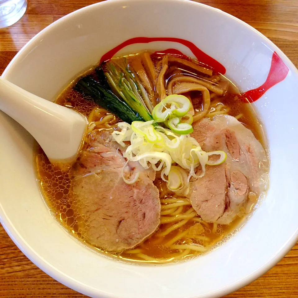 麺つるつる亭 まぐろラーメンしょうゆ|カウンター嬢さん