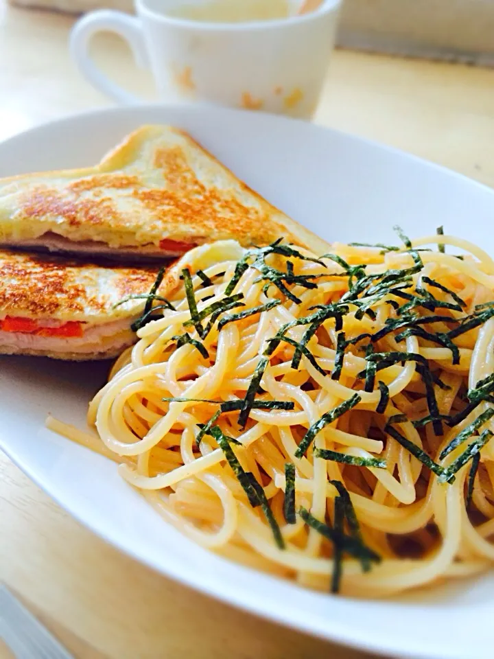 たらこパスタとホットサンド|tantanさん