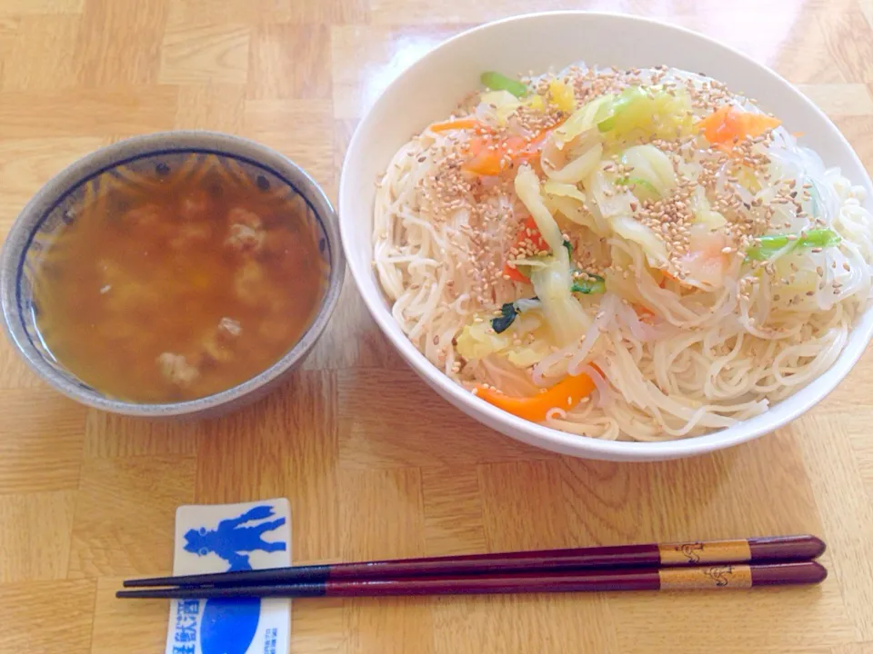 今シーズン初の素麺と白滝の合い盛り野菜載せ|Tarou  Masayukiさん