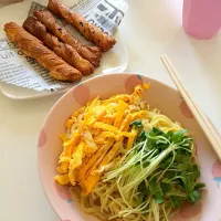 Snapdishの料理写真:冷やし中華、デニッシュ|ゆうかさん