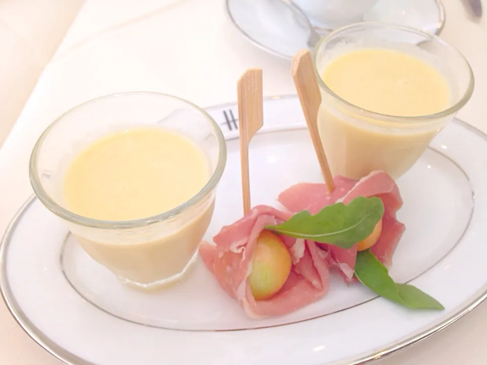 Chilled Melon Soup with Parma Bacon Arrows|Obeoom Jumsai Na Ayudhyaさん