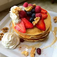 Mapple Sytup Pancakes with fresh fruits and cottage cheese|IsabelaMさん