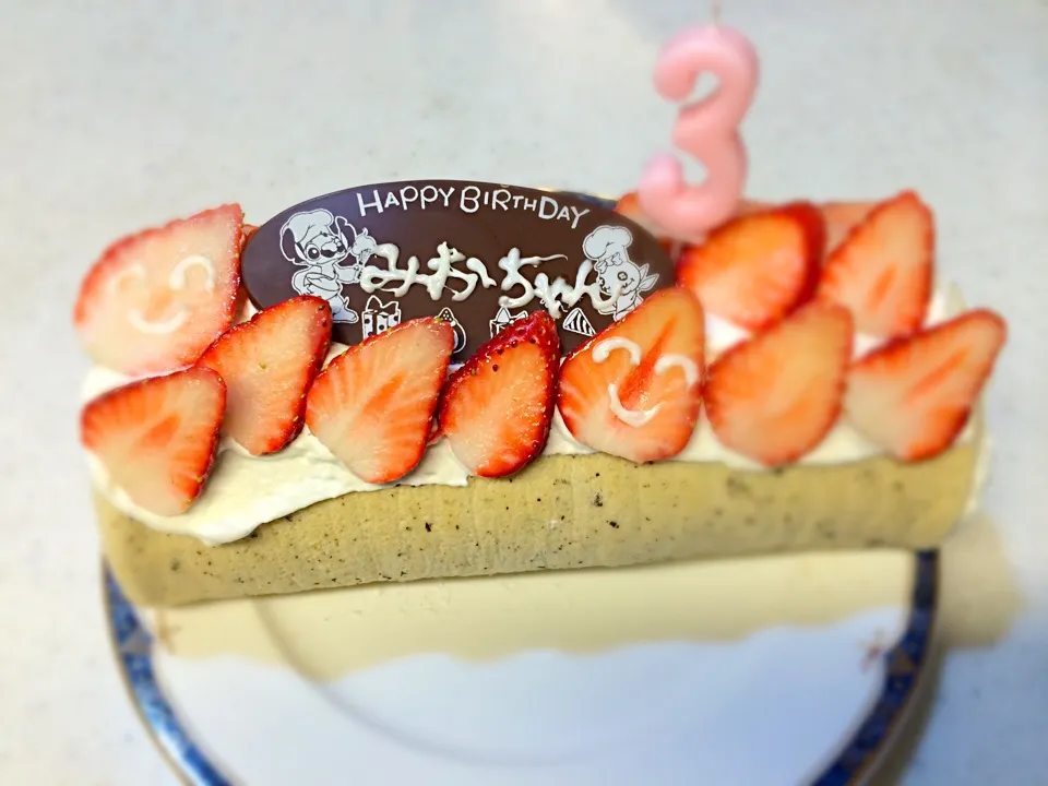 Snapdishの料理写真:次女バースデーケーキ|Maki Tanabeさん