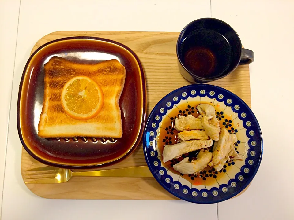 朝ごはん！塩鶏とトースト。|mamigoさん