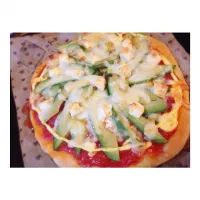 母の日！アボカドとクリームチーズのピザ🍕💕ホームベーカリーで♪|はるちょんさん