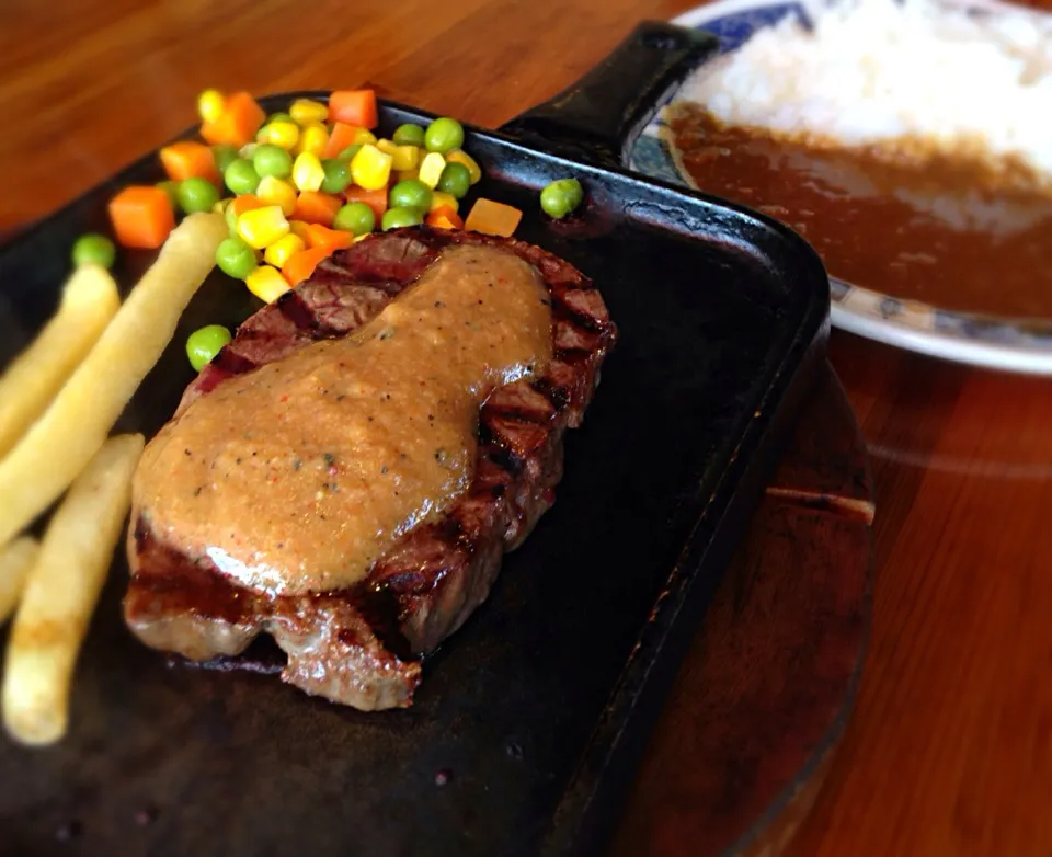 休日の昼ごはん ステーキランチ|ぽんたさん