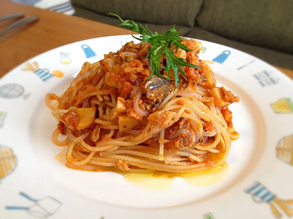 鯖水煮缶のトマトソースおからパウダー入りで、糸こん入りパスタパスタ♡|さちこ(さがねっち)さん