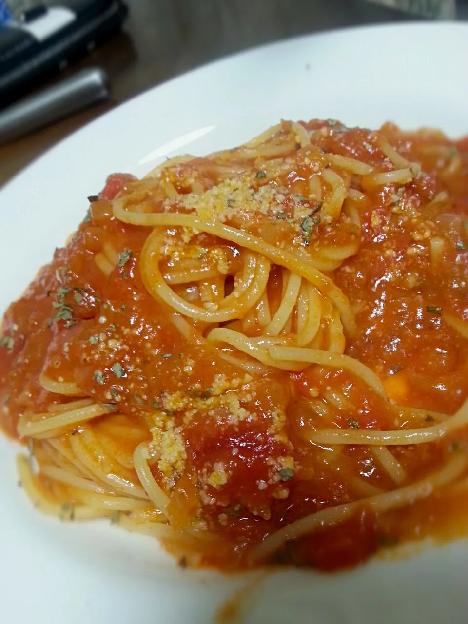 食べられた～(-_-)   アンチョビとトマトソ―スパスタ|ふりるさん