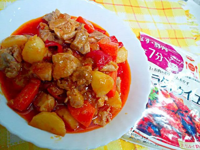 Chicken  Afritada(アフリタダー)

フィリピン料理なんだけど。Kikkoman のラタトゥユたれを使って作ってみました。|HM-jastさん