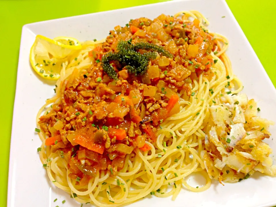 💋Meat Sauce Spag in  Radish w/ white meat fish & Green Caviar💋|Earth Angelさん