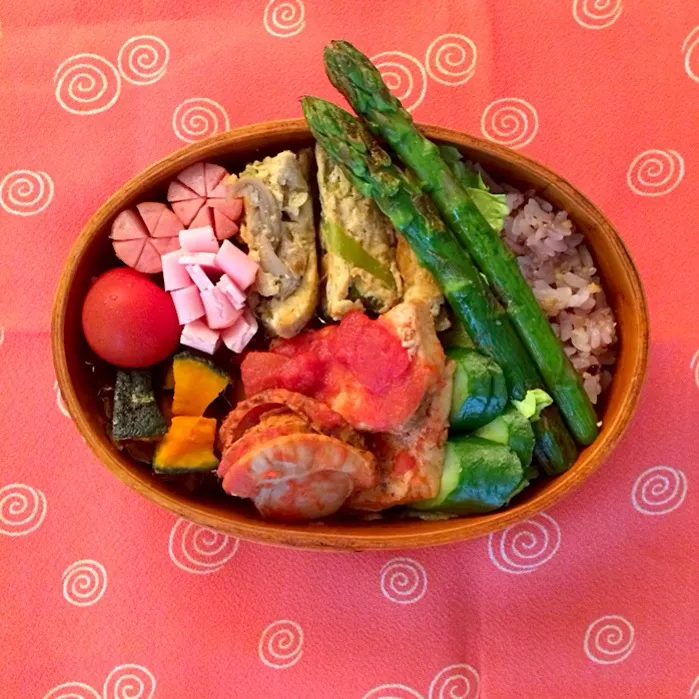 Snapdishの料理写真:ホタテとカジキのトマト煮お弁当|nasupiyukoさん