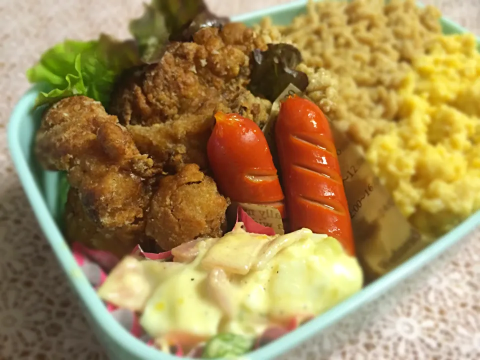 ★唐揚げ＆そぼろご飯弁当|chocolatiroさん