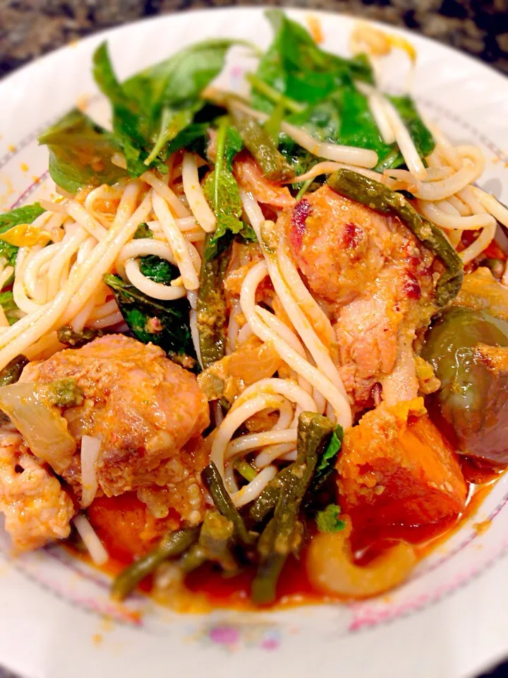 Vermicelli curry chicken (spicy）|Allissa Zhaoさん