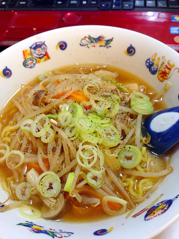 Snapdishの料理写真:野菜ラーメン|ゆかりすさん