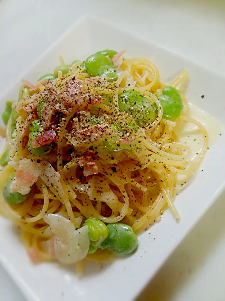 空豆、新玉ねぎ、ベーコンのチーズパスタ|Yoshikaさん