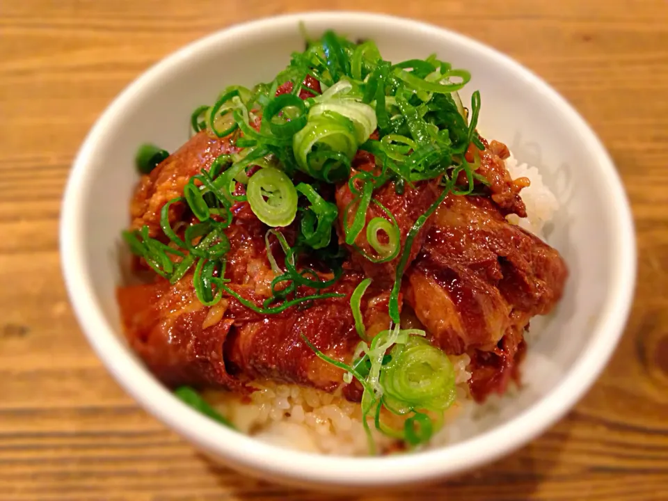 豚バラ軟骨丼|麺's食堂粋蓮さん