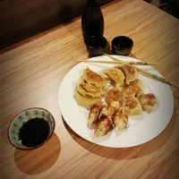 Dumplings, clockwise from the top: mushrooms, mussels, pork & Chinese cabbage, zuccini|Marina Groomさん