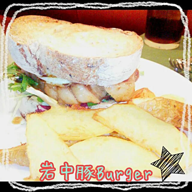 今日の賄い♪若手シェフの気まぐれ岩中豚Burger(*・∀・*)ノ|Yukiさん