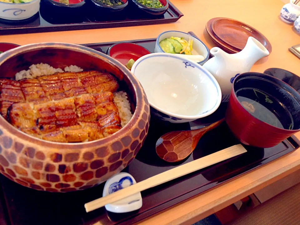 うなぎ|炊かれたいオトコ おこん 小栁津さん