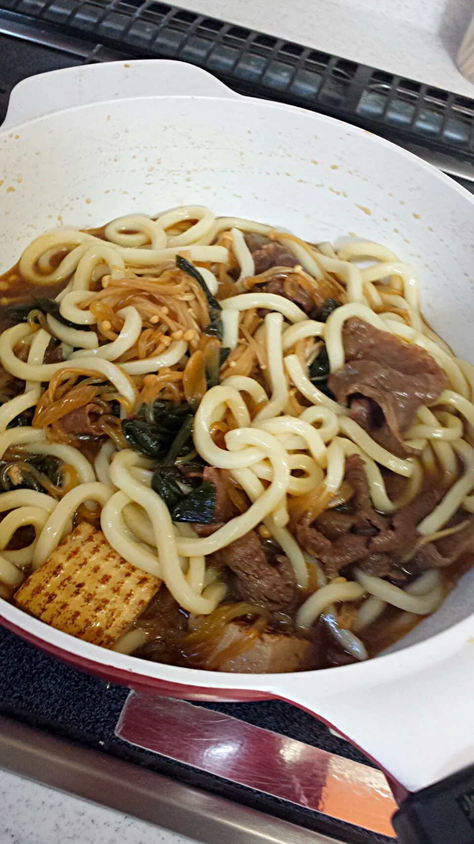 すき焼きの残りにうどんを投入！|三宅章人  Akihito Miyakeさん