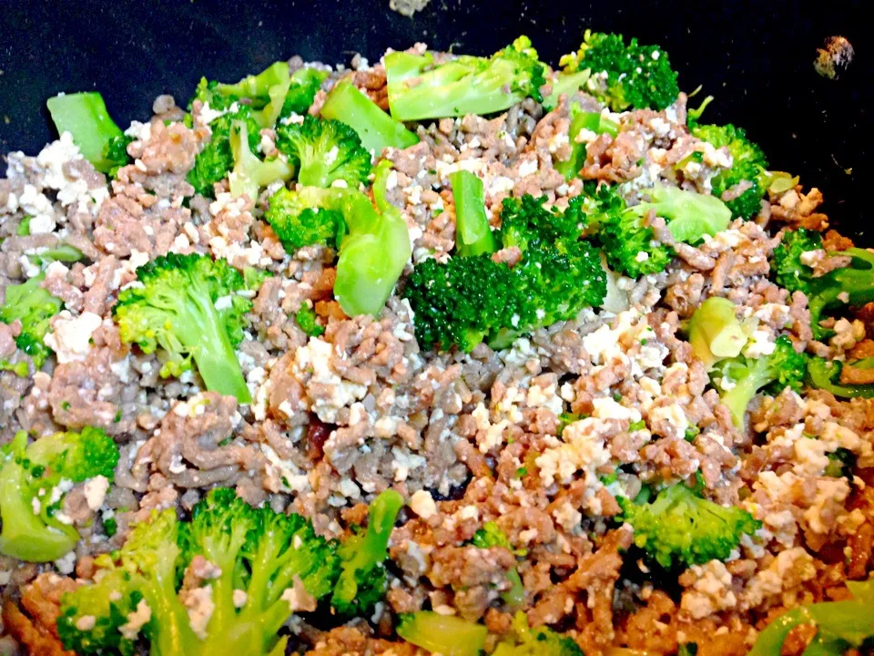 💋GroundPork w/ Tofu & Broccoli  sauté  in Grape seed oil💋|Earth Angelさん