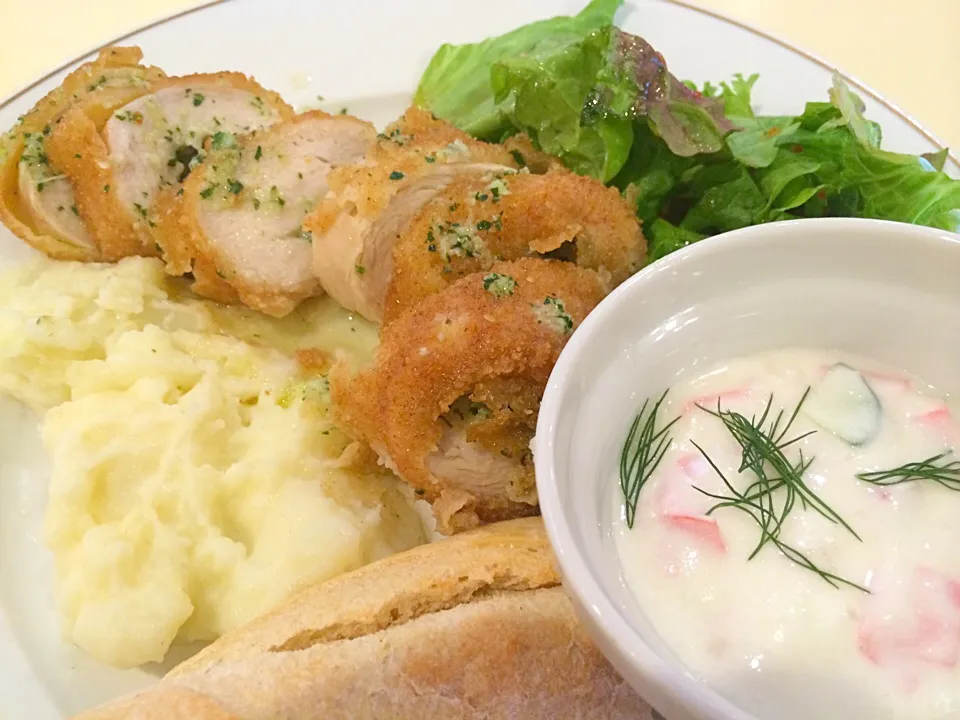 ウクライナのカツレツ(Chicken Kiev Cutlet)@池袋・サクラカフェ|juneshunさん