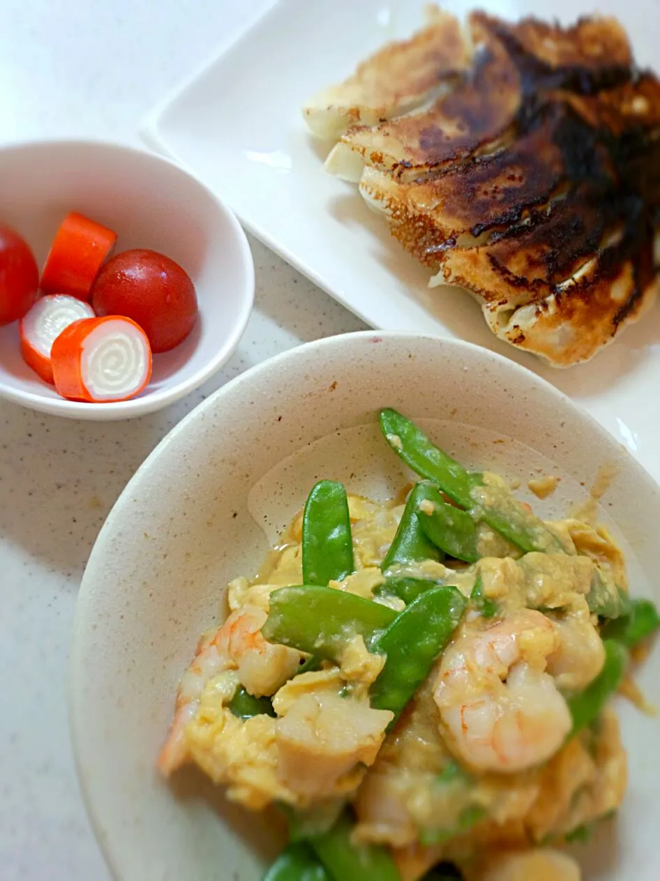 ホタテえび絹さやスナップエンドウの卵炒め✾母は引き続き断食中…(T_T)|ちび太さん