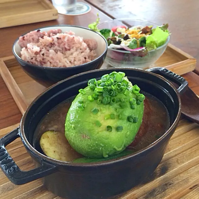 アボカドハンバーグ定食☻♡|JEDAIさん